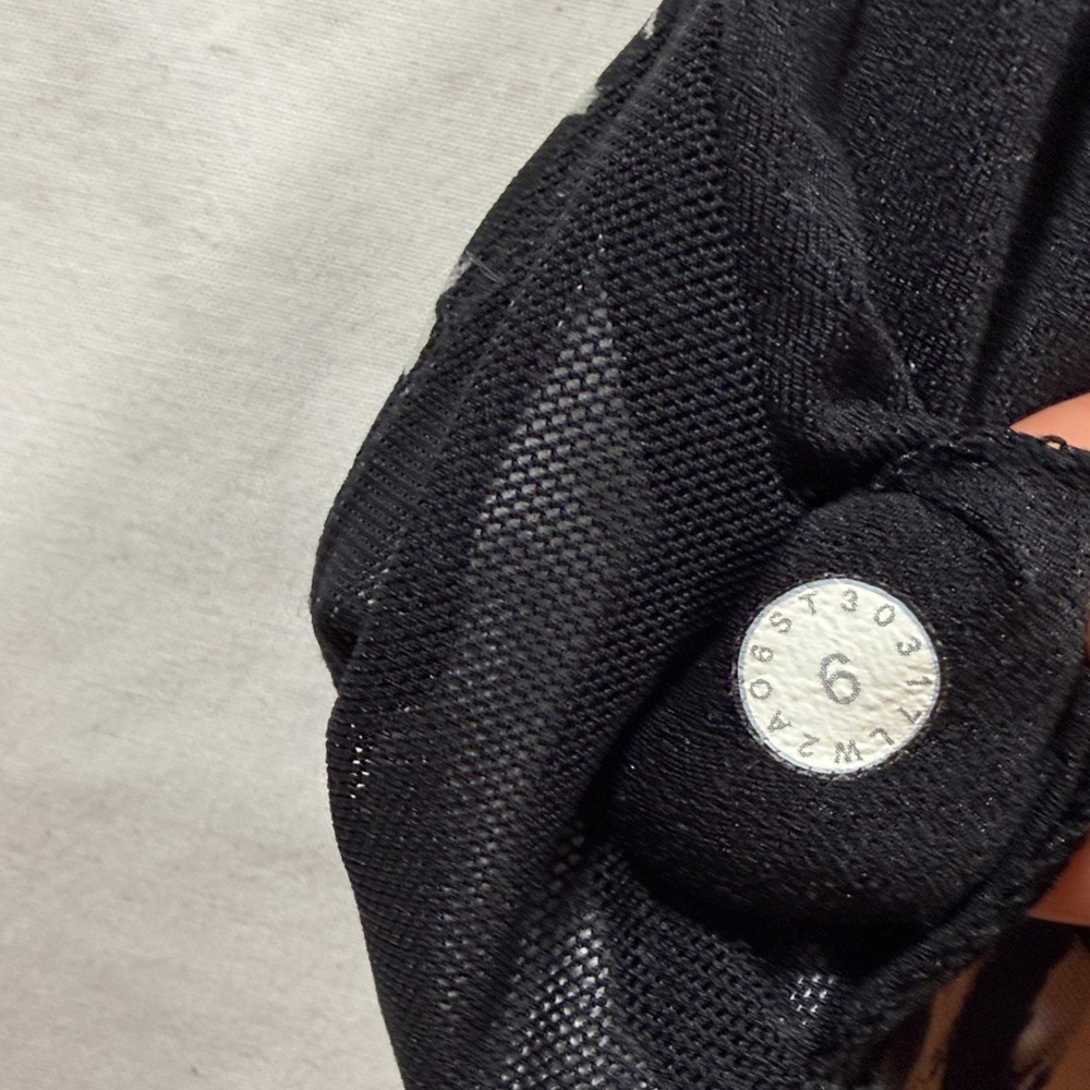 Lululemon Athletica Black and White Strappy Sports Bra - Picture 6 of 6